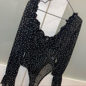 Polk-a-dot Sheer body suit - Pretty Little Thing m